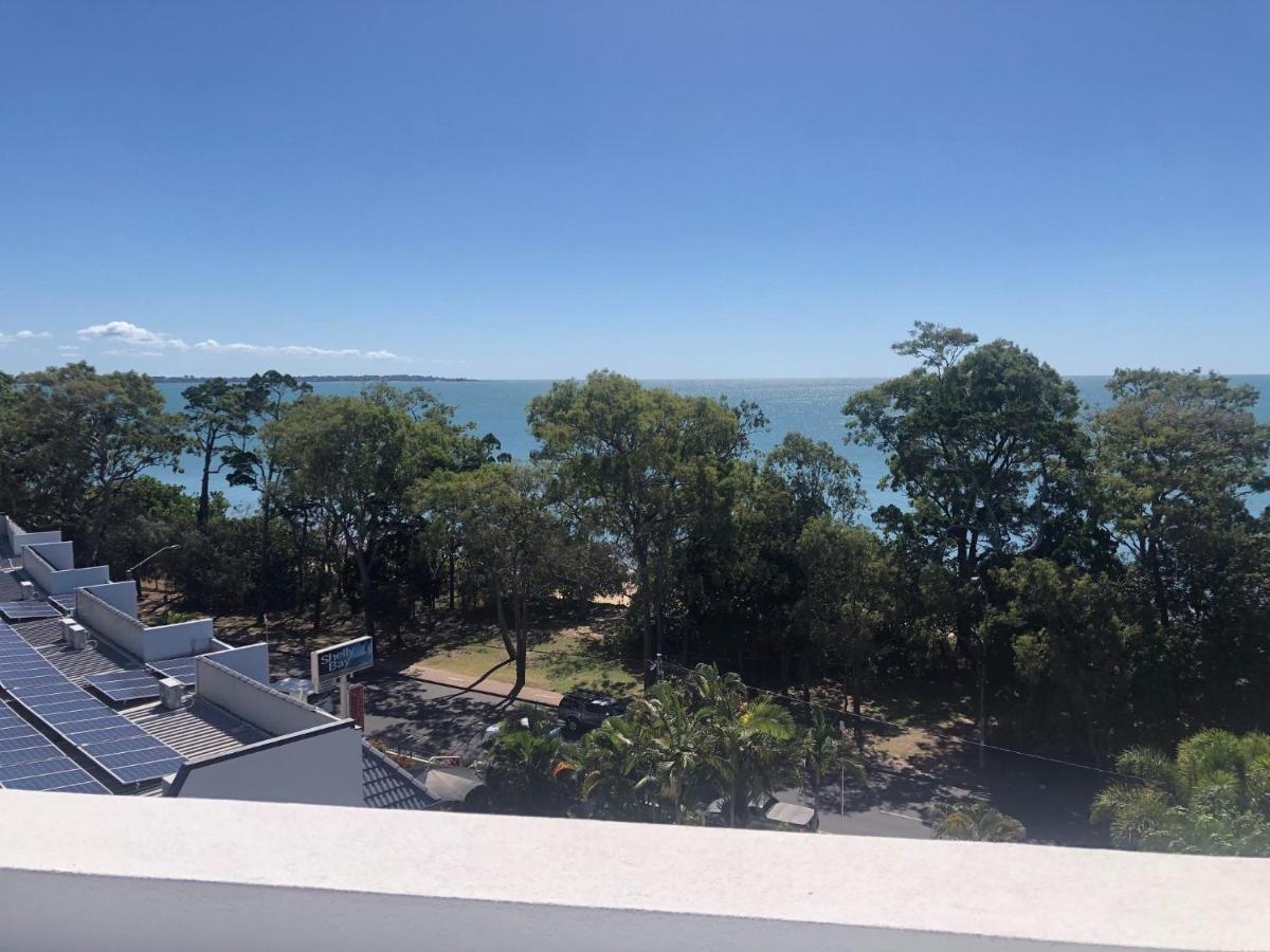 Grand Mercure Allegra Херви-Бэй Экстерьер фото View of Moreton Bay from the University of Queensland St Lucia campus