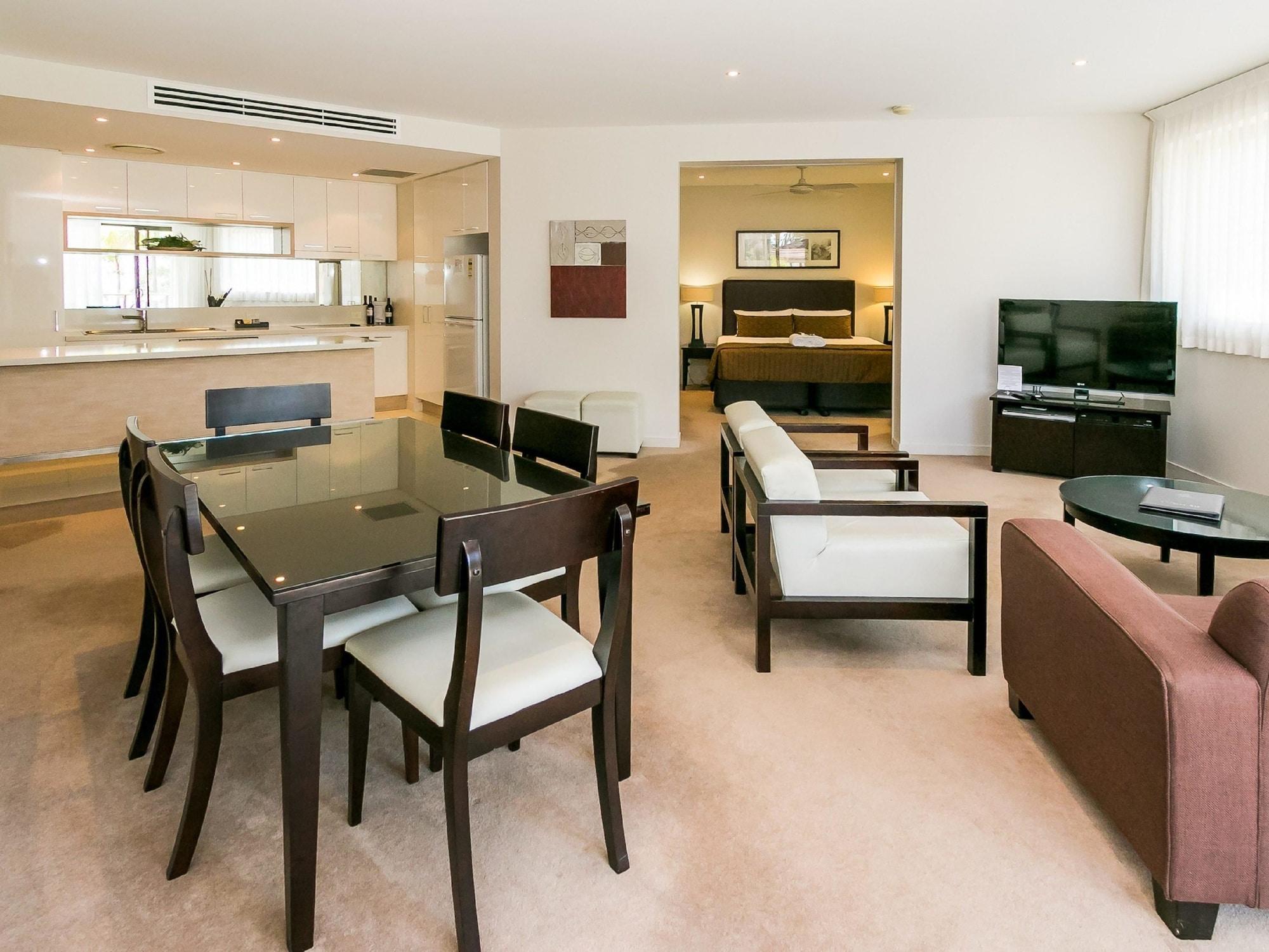 Grand Mercure Allegra Херви-Бэй Экстерьер фото A typical apartment